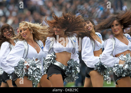 25 septembre 2011 - Oakland, Californie, États-Unis - Un ventilateur Raiders avant le match de la NFL entre les Jets de New York et l'Oakland Raiders chez O.co Coliseum à Oakland, CA. Les raiders sont venus de l'arrière pour battre les Jets 34-24. (Crédit Image : © Matt Cohen/ZUMAPRESS.com) Southcreek/mondial Banque D'Images