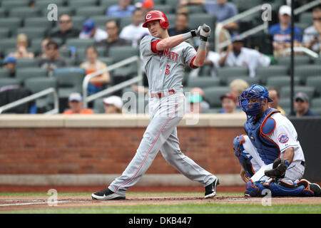 28 septembre 2011 - Flushing, New York, UNITED STATES - Cincinnati Reds champ centre a attiré l'Stubbs (6) motifs de la première manche contre les Mets de New York au Citi Field, rinçage, dans l'état de crédit (Image : © Debby Wong/ZUMAPRESS.com) Southcreek/mondial Banque D'Images