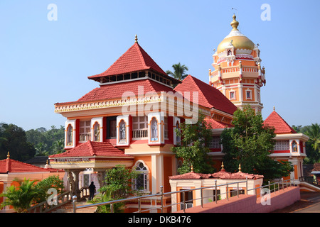 Shantadurga temple, à 33 km de Panaji au pied du village de Kavalem Ponda Taluka, Goa, Inde Banque D'Images