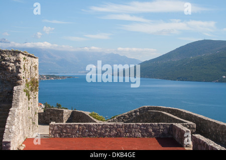 Montenegro, Herceg Novi, vue de la baie de Kotor de Forte Mare Château Banque D'Images