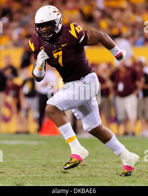 1 octobre, 2011 : Vontaze Burfict le secondeur de l'état de l'Arizona # 7 en action lors d'un match de football entre les NCAA Arizona State Sun Devils de l'université et l'Université de l'oregon Les castors au Sun Devil Stadium de Tempe, Arizona, remporté par les Sun Devils, 35-20.(Image Crédit : © Max Simbron/Cal/ZUMAPRESS.com) Media Sport Banque D'Images