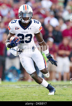 1 octobre 2011 - Columbia, Caroline du Sud, États-Unis - Auburn Tigers Onterio McCalebb running back (23) en action au cours de l'Auburn Tigers vs South Carolina Gamecocks match de football. Auburn bat Caroline du Sud 16-13. (Crédit Image : © Tony Brown/Southcreek/ZUMAPRESS.com) Banque D'Images