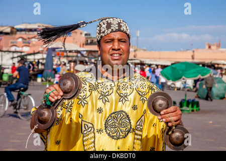 Artiste de rue, de la place Jemaa el-Fna, Marrakech, Maroc Banque D'Images