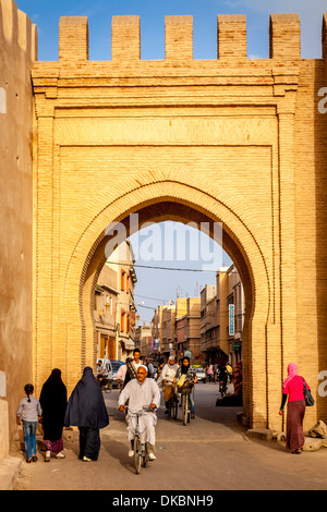 Porte d'entrée de la médina (vieille ville), Taroudant, Maroc Banque D'Images