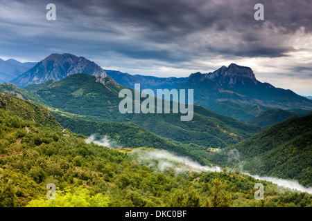 Vue depuis Revilla village, la province d'Huesca, Aragon, Espagne, Europe. Banque D'Images