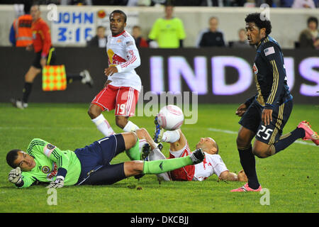 20 octobre 2011 - Harrison, New Jersey, États-Unis - Union de Philadelphie gardien Faryd Mondragon (1) de la Major League Soccer l'action au stade Red Bull à Harrison dans le New Jersey New York Philadelphie mène 1 à 0 à la moitié (crédit Image : © Brooks von Arx/Southcreek/ZUMAPRESS.com) Banque D'Images