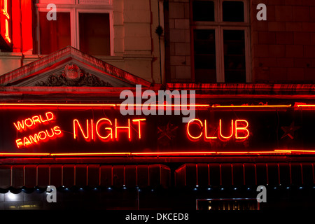 Néons,Table dance night club, Soho Londres Banque D'Images