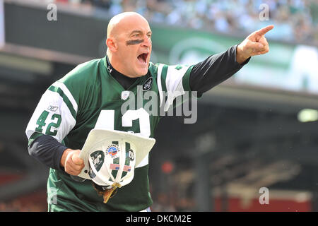 Le 23 octobre 2011 - East Rutherford, New Jersey, États-Unis - Pompier Ed gagne la foule au stade de la métropolitaine à East Rutherford dans le New Jersey New York trails San Diego à la mi-temps 14 à 10 (Crédit Image : © Brooks von Arx/Southcreek/ZUMAPRESS.com) Banque D'Images