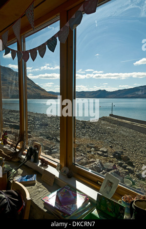 Vue de l'intérieur le Knoydart Poterie et de thé, Inverie, Knoydart Peninsula, région des Highlands, Ecosse, Royaume-Uni Banque D'Images