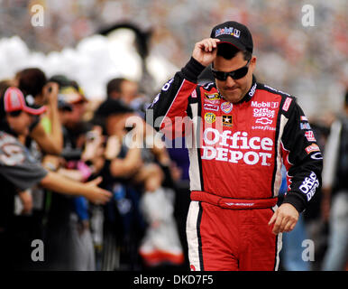 6 novembre 2011 - Fort Worth, Texas, USA - 6 novembre 2011. Fort Worth, Texas, USA. Tony Stewart à la NASCAR Sprint Cup Series Texas 500 AAA à la Texas Motor Speedway à Fort Worth, Texas. (Crédit Image : © Ralph Lauer/ZUMAPRESS.com) Banque D'Images