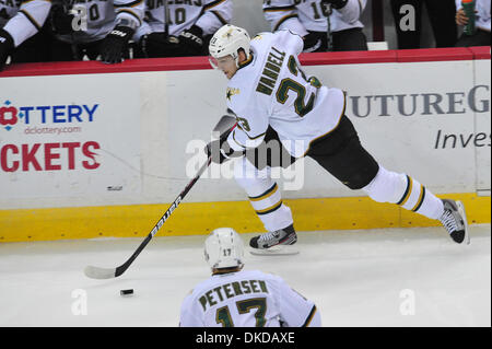 08 novembre 2011 - Washington Dc, District of Columbia, United States of America - LNH Verizon Center, Dallas Stars centre Tom Wandell (23).Les Capitals de Washington ne parviennent pas à défendre leur parfaite accueil notice perdre 2 -5 pour les Stars de Dallas. (Crédit Image : © Roland Pintilie/ZUMAPRESS.com)/Southcreek Banque D'Images