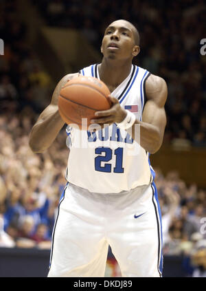 Feb 05, 2007 - Durham, NC, USA - NCAA College Basketball Duc Bluedevils (21) DeMARCUS NELSON comme la Florida State Seminoles battre le Duc Bluedevils avec un score final de 68-67 comme ils ont joué à Cameron Indoor Stadium situé sur le campus de l'Université Duke. Banque D'Images