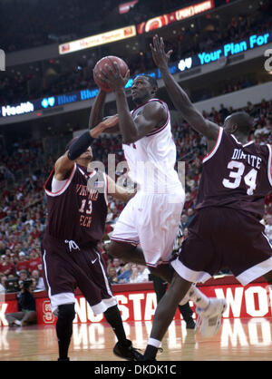 Feb 18, 2007 - Raleigh, NC, USA - NCAA College Basketball le North Carolina State Wolfpack battre les Virginia Tech Hokies avec un score final de 81-56 comme ils ont joué à la RBC Centre situé à Raleigh. (Crédit Image : © Jason Moore/ZUMA Press) Banque D'Images