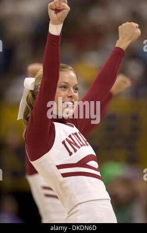 Mar 17, 2007 - Sacramento, CA, USA - Hoosiers cheerleader pendant la 2ème moitié du samedi après-midi 2ème tour du championnat de basket-ball de NCAA Men's World entre UCLA et à l'Indiana Arco Arena de Sacramento, en Californie. (Crédit Image : © Jose Luis Villegas/Sacramento Bee/ZUMA Press) RESTRICTIONS : USA DROITS Tabloïd OUT ! Banque D'Images