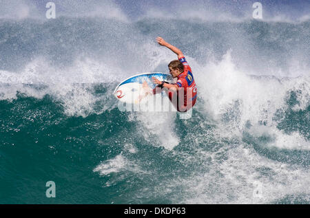 Apr 10, 2007 - Johanna Beach, Australie - BEN DUNN (Aus/NS/Ancien Bar Beach) en forme fantastique vaincre les jeunes surfeurs français Jeremy Flores au troisième tour du Rip Curl Pro. Dunn va maintenant affronter les événements nombre de semences 2 Andy Irons au round 4. L'événement a fonctionné à Johanna Beach à Victoria en raison de petites vagues à Bells Beach. (Crédit Image : © Steve Robertson/ASP-couverts Images/ZUMA Press) Banque D'Images