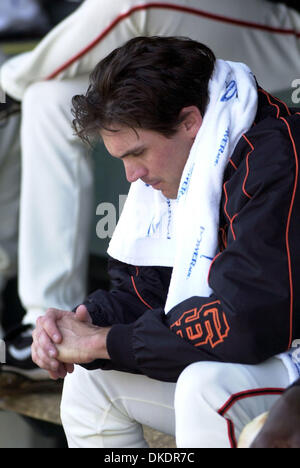 Apr 03, 2007 - San Francisco, CA, USA - Retour dans l'étang, des Géants le lanceur partant BARRY ZITO pense de l'abandon de 2 points dans la 4ème manche durant leur ouverture à domicile contre les Padres le mardi 3 avril 2007, à AT&T Park à San Francisco, Californie (crédit Image : © Bob Pepping/San Mateo County Times/ZUMA Press) RESTRICTIONS : USA DROITS Tabloïd OUT ! Banque D'Images
