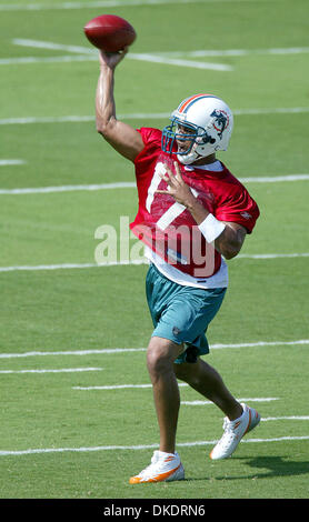 Apr 13, 2007 - West Palm Beach, FL, USA - le quart-arrière CLEO LEMON en action pendant les dauphins mini-camp vendredi après-midi dans la région de Davie. (Crédit Image : © Bill Ingram/Palm Beach Post/ZUMA Press) RESTRICTIONS : USA DROITS Tabloïd OUT ! Banque D'Images