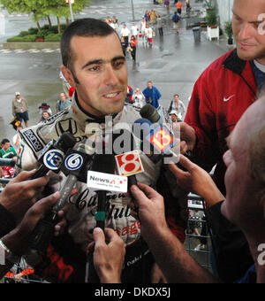 27 mai 2007 - Indianapolis, IA, Etats-Unis - Dario Franchitti brièvement avec les journalistes après sa victoire à l'Indianapolis 500. (Crédit Image : © Michael Williams/ZUMA Press) Banque D'Images