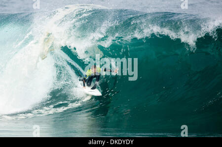 Jun 21, 2007 - Arica, Chili - Australien KIEREN PERROW (Byron Bay, NSW) a reçu une incroyable victoire de dernière minute dans son deuxième tour de la chaleur dans le Rip Curl Pro Search à Ex-Isla Alacran dans Arica, Chili aujourd'hui. La compétition en tant que caractère générique dans le cas, Perrow, chassé les ASP World numéro cinq Bede Durbidge australienne de la concurrence et avancé grâce à trois rondes de Banque D'Images