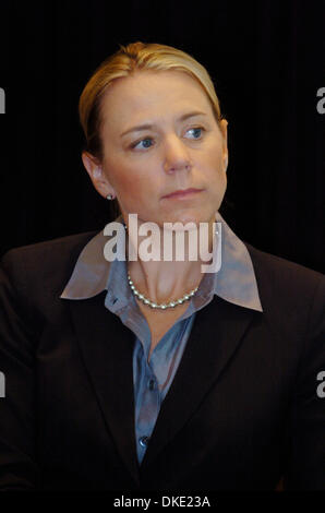 Jul 17, 2007 - Manhattan, NY, USA - Golfeur Annika Sorenstam se joint à la HSBC pour dévoiler les résultats d'enquête sur les valeurs dans le sport ; la banque HSBC, 452, avenue Fifth (crédit Image : © Bryan Smith/ZUMA Press) RESTRICTIONS : New York City Papers de l'homme ! Banque D'Images