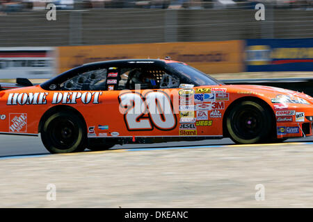 Dimanche 24 juin 2007, SONOMA, CA. - Tony Stewart's Home Depot Chevrolet trouvés difficultés au début après la prise de tourner à deux un peu large. Stewart a finit sixième..Jorgen Gulliksen/register.Tous les noms cq. (Crédit Image : © Napa Valley Inscription/ZUMApress.com) Banque D'Images