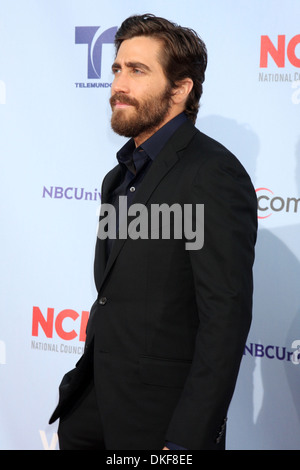 Jake Gyllenhaal 2012 NCLR ALMA Awards tenue au Pasadena Civic Auditorium - Arrivées Pasadena Californie - 16.09.12 Banque D'Images