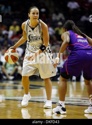 Silver Stars' Becky Hammon (25) fait son premier retour à l'équipe après avoir manqué deux matches à jouer pour l'équipe nationale russe le 23 juin 2009. Homme/kmhui@express-news.net Kin Hui (crédit Image : © San Antonio Express-News/ZUMA Press) Banque D'Images