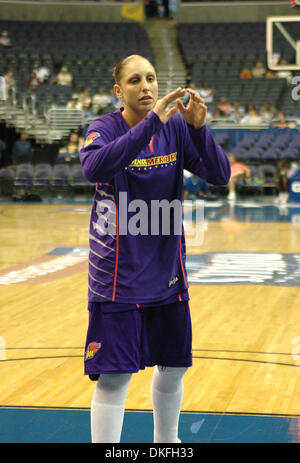 Jul 02, 2009 - Phoenix, Arizona, États-Unis - Phoenix Mercury et garde la WNBA (Women's National Basketball Association) qui vote pour ce ventilateur getter années match des étoiles, DIANA TAURASI, a été cité pour DUI (driving under the influence) Tôt jeudi matin. Sur la photo : May 13, 2007 - Washington, District of Columbia, États-Unis - Santa Marina en action contre les Washington Mystics. (Crédit Banque D'Images