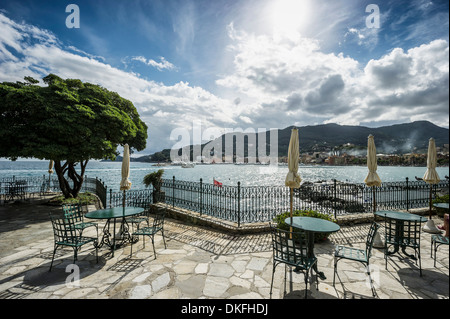Terrasse à l'Hôtel Imperial Palace, Traité de Rapallo en 1922, Santa Margherita Ligure, Riviera di Levante, Province de Gênes Banque D'Images