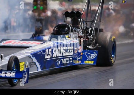 28 juin 2009 - Norwalk, Ohio, USA - NHRA pilote Top Fuel Spencer Massey pendant le sommet de l'équipement de course au sommet ressortissants Motorsports Park à Norwalk, OH. (Crédit Image : © Frank Jansky/global/Southcreek ZUMA Press) Banque D'Images