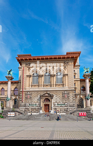 Musée cantonal des beaux arts, Place de la Riponne, Lausanne, Vaud, Suisse, Europe Banque D'Images