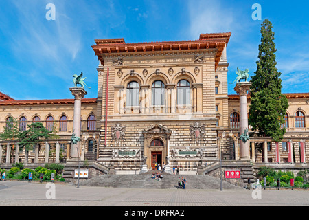 Musée cantonal des beaux arts, Place de la Riponne, Lausanne, Vaud, Suisse, Europe Banque D'Images