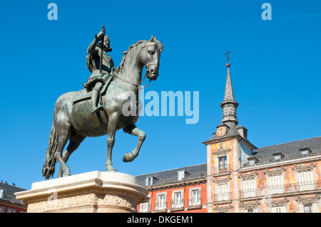 Felipe III statue. Place principale, Madrid, Espagne. Banque D'Images