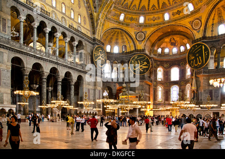 Intérieur de la basilique Sainte-Sophie, Istanbul, Turquie Banque D'Images