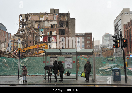 Par temps humide et venteux au chantier sur Glasgow, Trongate Banque D'Images