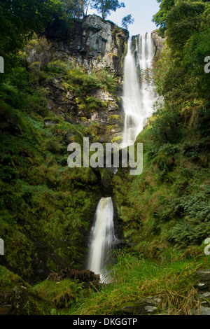 Pistyll Rhaeadr - Cascade cascade haute au pays de Galles, Royaume-Uni. Banque D'Images