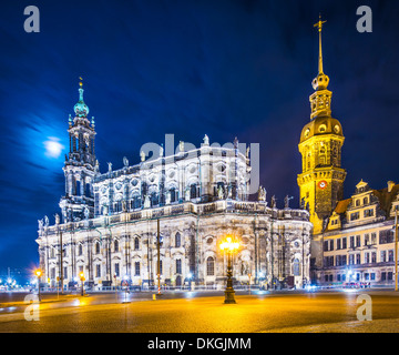 Dresde, Allemagne à partir de la place du théâtre. Banque D'Images