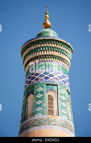 Minaret Islam Khodja, Ichan Kala, Khiva, Ouzbékistan Banque D'Images