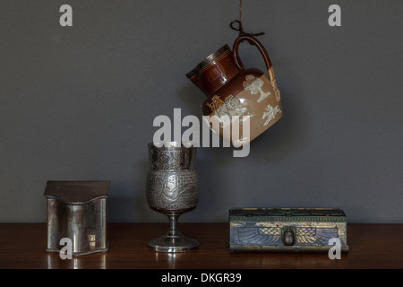 La vie encore de style hollandais avec des objets anciens Banque D'Images