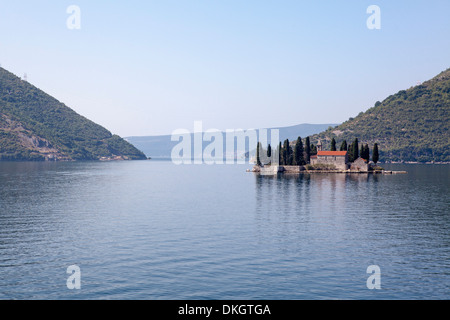 Saint George Island, Perast, baie de Kotor, site classé au Patrimoine Mondial de l'UNESCO, le Monténégro, Europe Banque D'Images