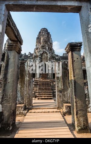 Temple Bayon à Angkor Thom, Angkor, Site du patrimoine mondial de l'UNESCO, la Province de Siem Reap, Cambodge, Indochine, Asie du Sud, Asie Banque D'Images