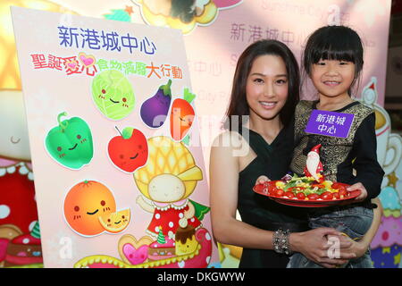 Hong Kong, Chine. 5 déc, 2013. L'actrice Kate Tsui assiste à une activité publique à Hong Kong, Chine Le jeudi 5 décembre 2013. Credit : TopPhoto/Alamy Live News Banque D'Images