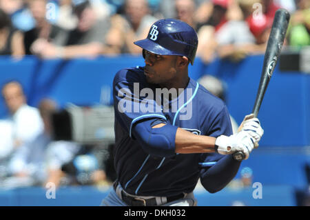 01 juillet 2009 - Toronto, Ontario, Canada - 01 juillet 2009 : le voltigeur des Rays de Tampa Bay Carl Crawford (13) en action au cours de la MLB jeu joué entre les Blue Jays de Toronto et les Rays de Tampa Bay au Centre Rogers à Toronto, ON. Les Blue Jays irait à l'encontre les rayons 5-0. *****Usage éditorial seulement* (crédit Image : © Adrian Gauthier/ZUMApress.com) Southcreek/mondial Banque D'Images