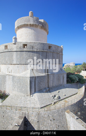 Minceta Fort et remparts de la Vieille Ville, site du patrimoine mondial de l'UNESCO, Dubrovnik, Dalmatie, Croatie, Europe Banque D'Images