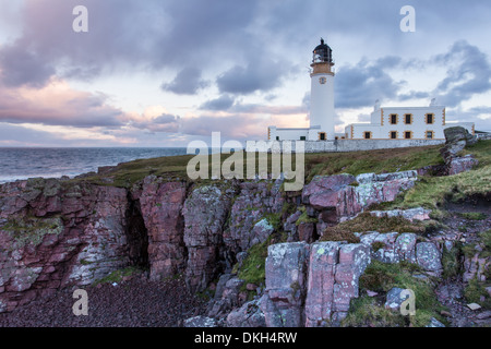 Rubha Reidh Lighthouse à l'aube, Melvaig, Wester Ross, Highlands, Scotland Banque D'Images