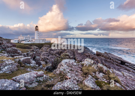 Rubha Reidh Lighthouse à l'aube, Melvaig, Wester Ross, Highlands, Scotland Banque D'Images