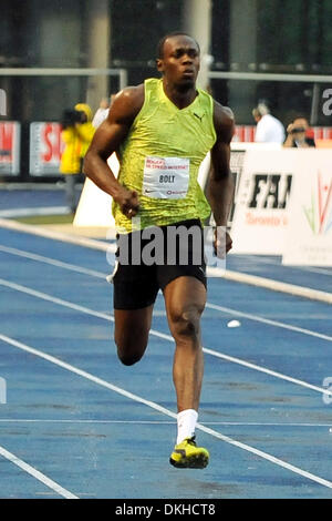 11 juin 2009 - Toronto, Ontario, Canada - le 11 juin 2009, Toronto (Ontario). Usain Bolt au Festival d'excellence d'athlétisme au Varsity Stadium sur le campus de l'Université de Toronto à Toronto, Ontario, Canada. (Crédit Image : © Global/ZUMApress.com) Southcreek Banque D'Images