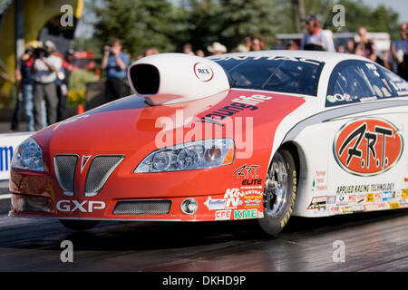 29 Juin 2009 : pilote de NHRA Pro Stock Mike Edwards pendant le sommet de l'équipement de course au sommet ressortissants Motorsports Park à Norwalk OH. (Crédit Image : © Frank Jansky/global/ZUMApress.com) Southcreek Banque D'Images