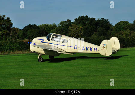 Vintage Miles M65 moteur double Gemini avion du passager de la Shuttleworth collection.octobre journée de vol 2013.Biggleswade UK Banque D'Images