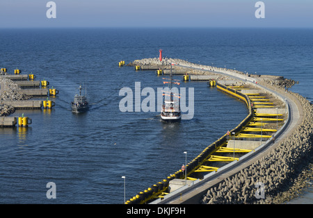 Hafeneinfahrt, Kolobrzeg, Pologne Banque D'Images